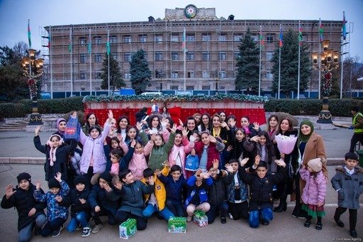 Winter Tale Fair catches eye among Azerbaijan's Khankendi residents (PHOTO)