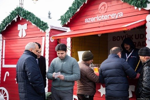 Winter Tale Fair catches eye among Azerbaijan's Khankendi residents (PHOTO)
