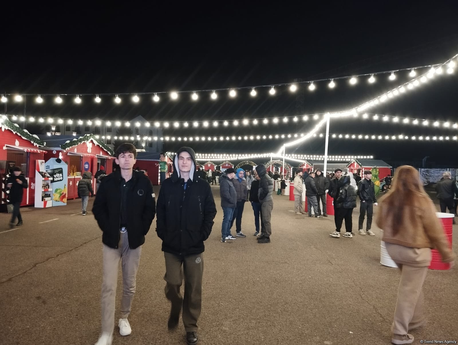 Winter Tale Fair catches eye among Azerbaijan's Khankendi residents (PHOTO)