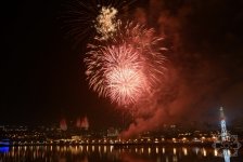 Azerbaijan welcomes New Year with spectacular Victory fireworks display (PHOTO/VIDEO)