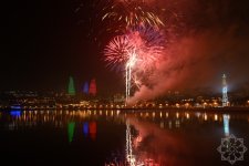 Azerbaijan welcomes New Year with spectacular Victory fireworks display (PHOTO/VIDEO)