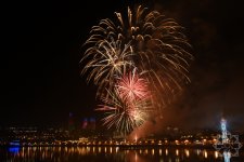 Azerbaijan welcomes New Year with spectacular Victory fireworks display (PHOTO/VIDEO)