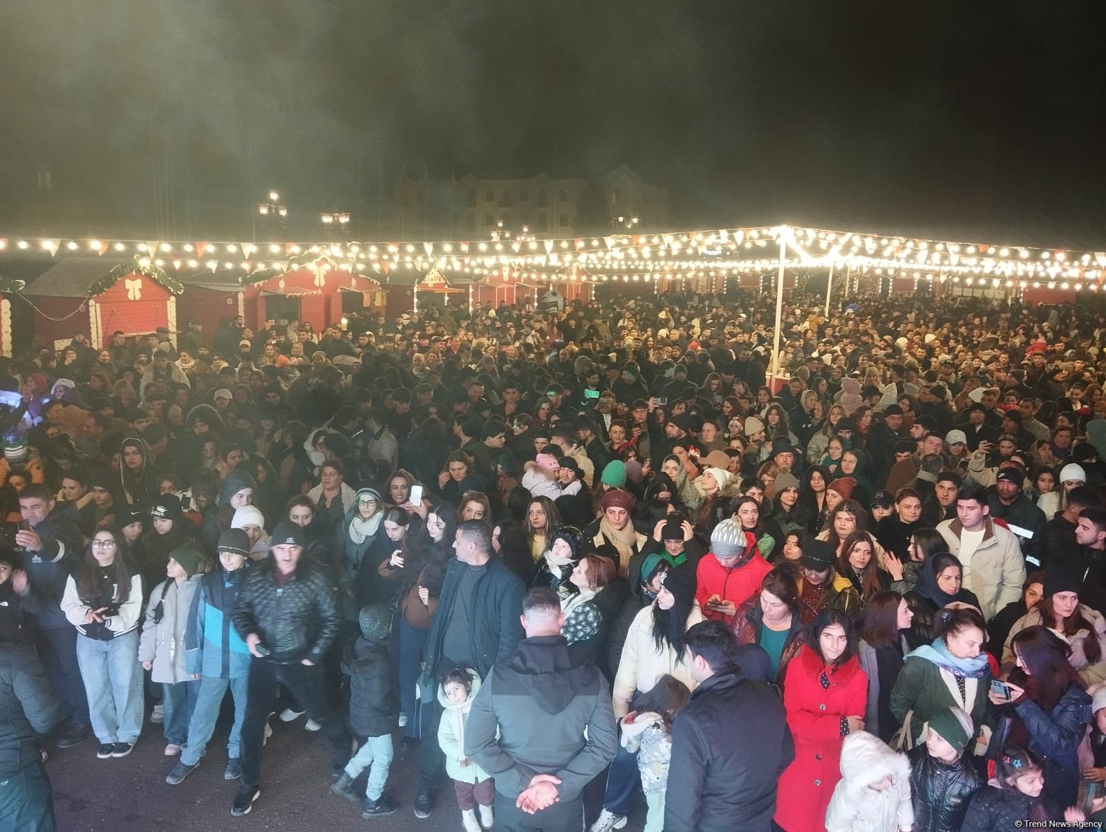 Azerbaijan's Khankendi residents celebrate New Year with fireworks (PHOTO)