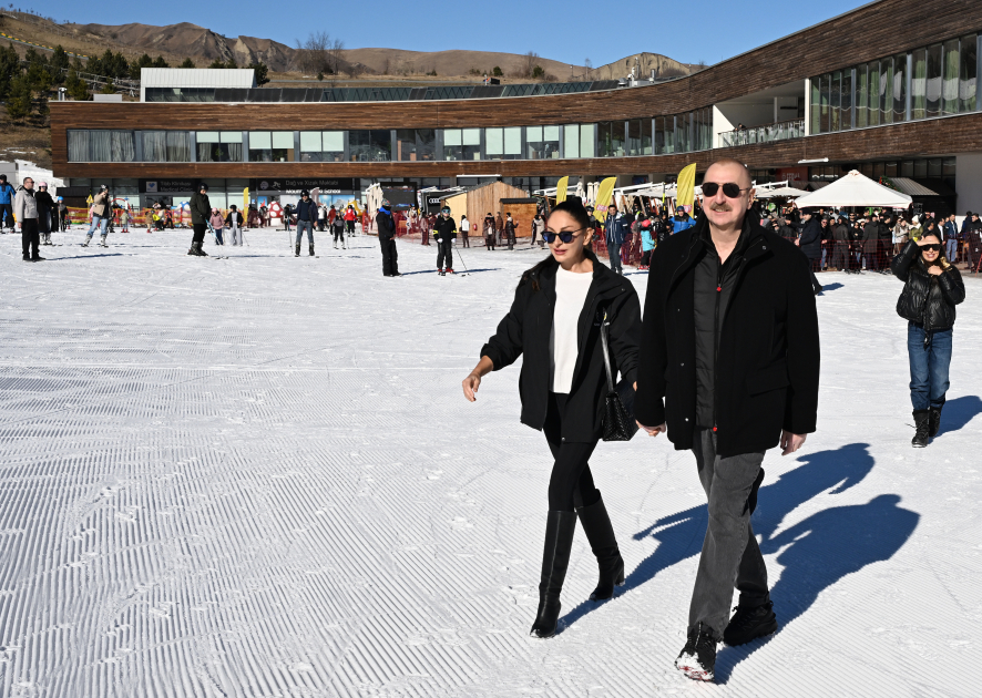 President Ilham Aliyev, First Lady Mehriban Aliyeva review works at “Lakeside” Hotel and Ski Club construction within Shahdag Tourism Complex (PHOTO/VIDEO)