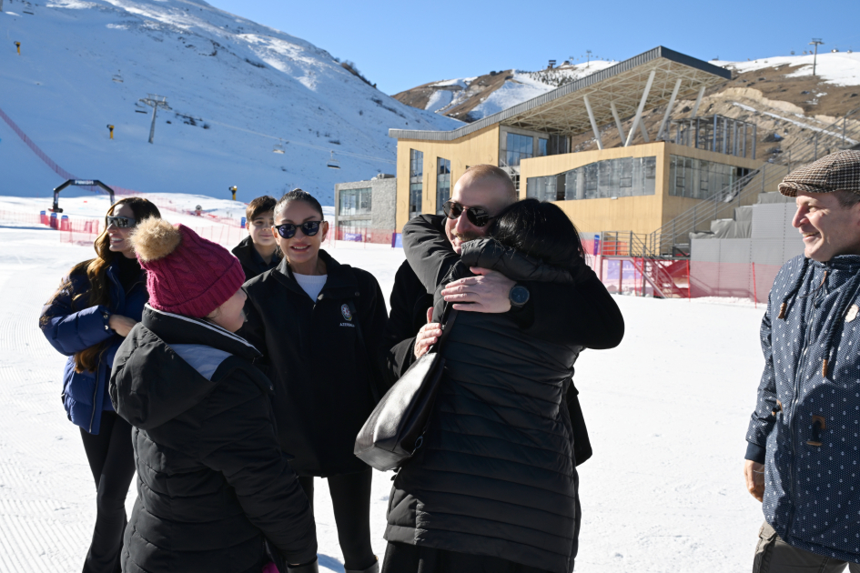 President Ilham Aliyev, First Lady Mehriban Aliyeva review works at “Lakeside” Hotel and Ski Club construction within Shahdag Tourism Complex (PHOTO/VIDEO)