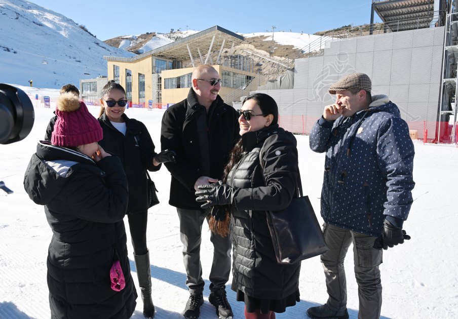 President Ilham Aliyev, First Lady Mehriban Aliyeva review works at “Lakeside” Hotel and Ski Club construction within Shahdag Tourism Complex (PHOTO/VIDEO)