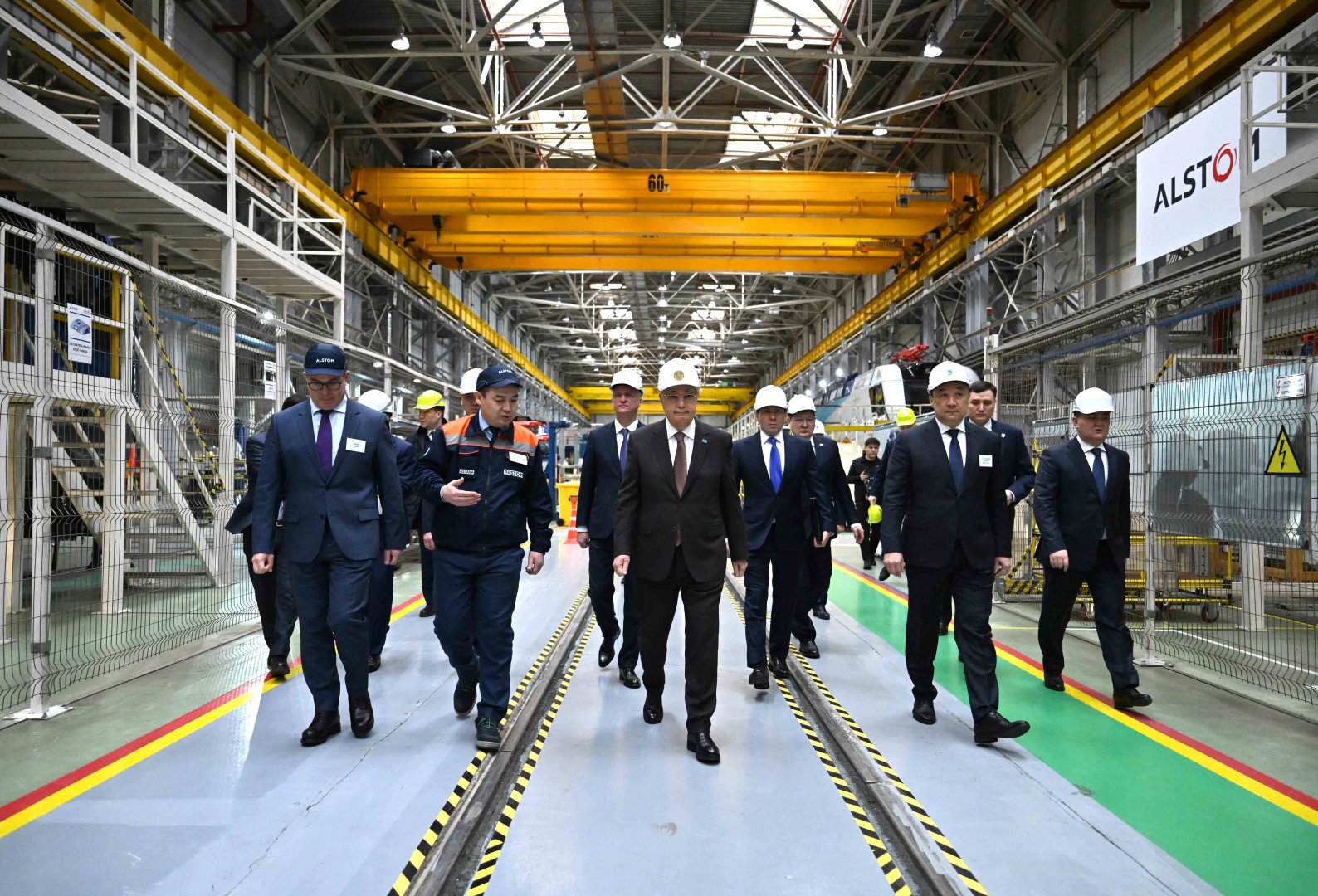 Kazakhstan develops homegrown next-generation locomotives (PHOTO)