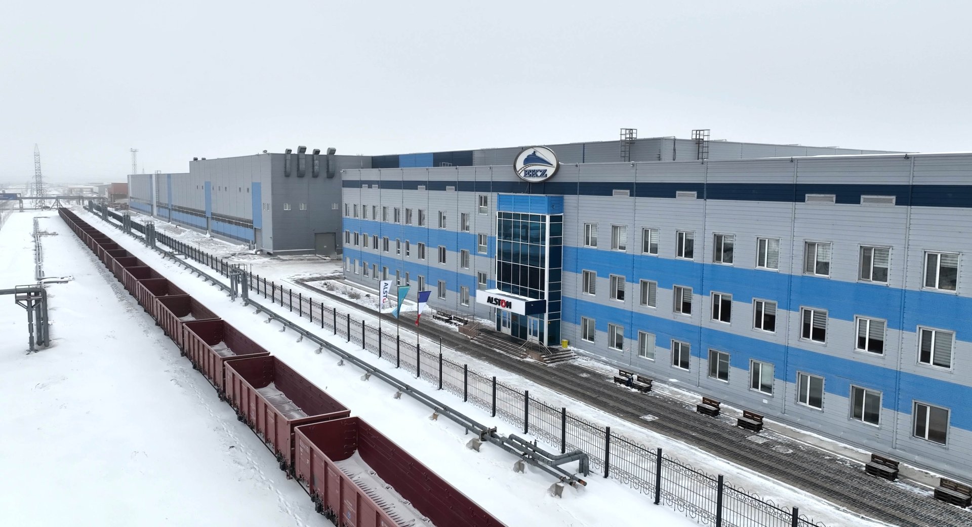 Kazakhstan develops homegrown next-generation locomotives (PHOTO)