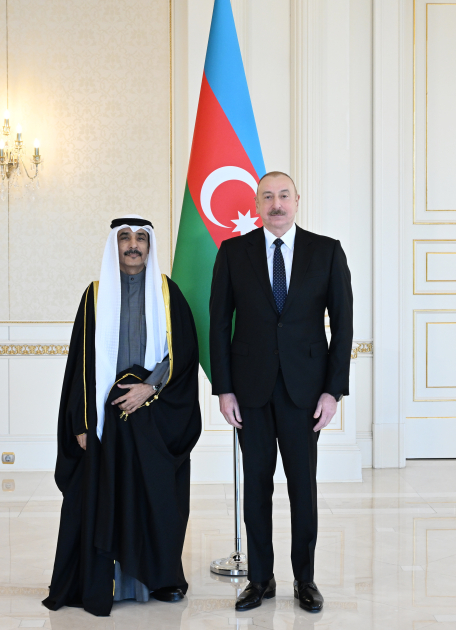 President Ilham Aliyev receives credentials of new Kuwaiti ambassador (PHOTO/VIDEO)