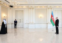 President Ilham Aliyev receives credentials of new Kuwaiti ambassador (PHOTO/VIDEO)