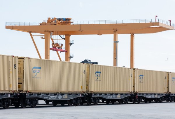 Azerbaijan's rail transport partnership with China puts up freight volumes