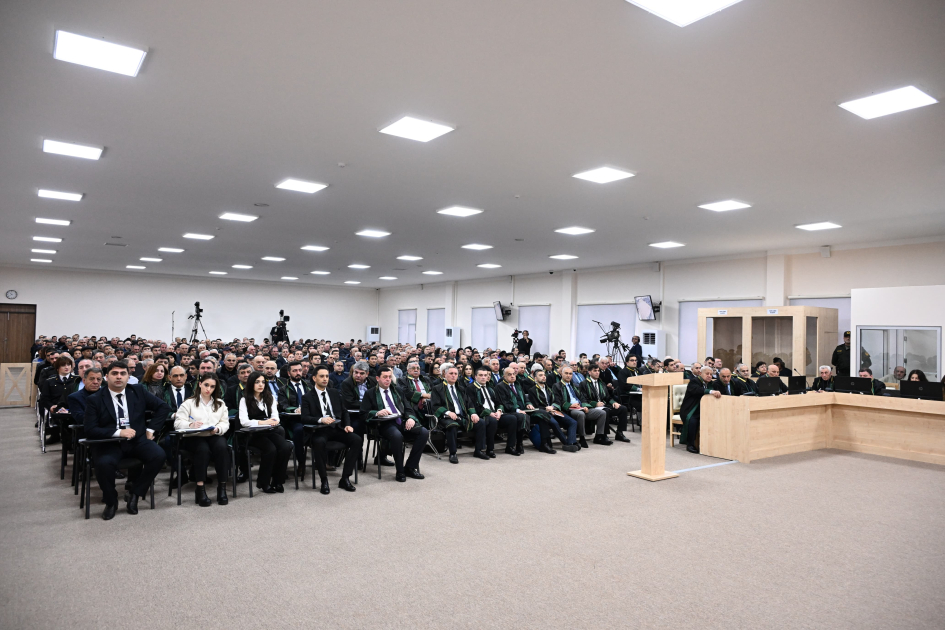 Azerbaijan proceeds with trial against accused in Armenian military aggression related crimes (PHOTO)