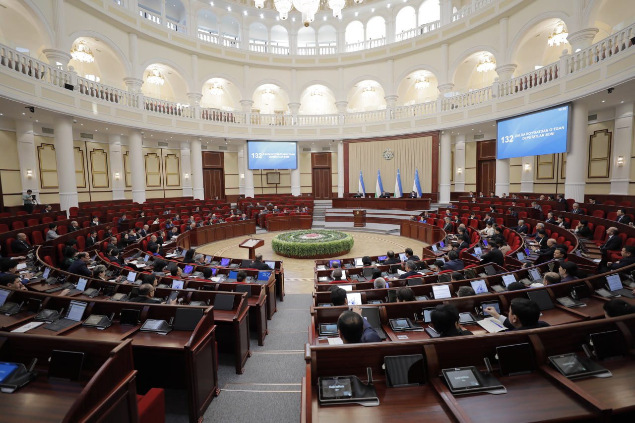 Uzbekistan’s Senate approves law on accession to EDB