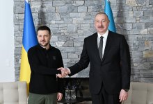 President Ilham Aliyev meets with Ukrainian President in Davos (PHOTO/VIDEO)