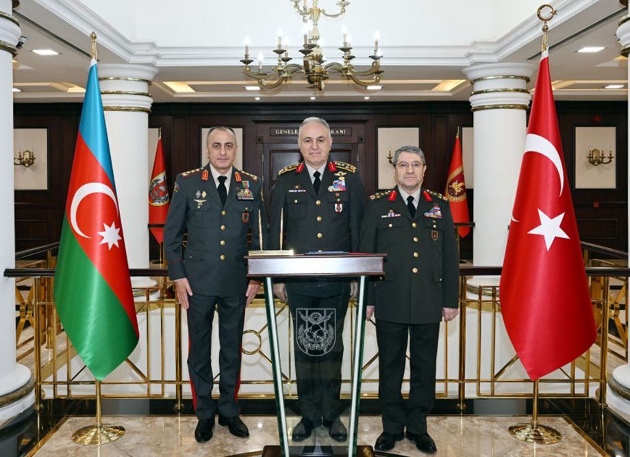 Azerbaijan debates military cooperation prospects with Türkiye (PHOTO)