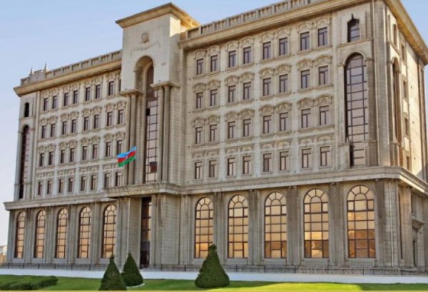 Azerbaijan set to digitalize work permit to foreigners, stateless persons