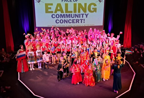 Azerbaijani Karabakh school pupils perform at charity gig in London (PHOTO)