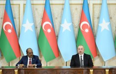 President Ilham Aliyev, President of Somalia make press statements (PHOTO)