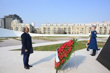 Somali President visits Victory Park in Azerbaijan's Baku (PHOTO)