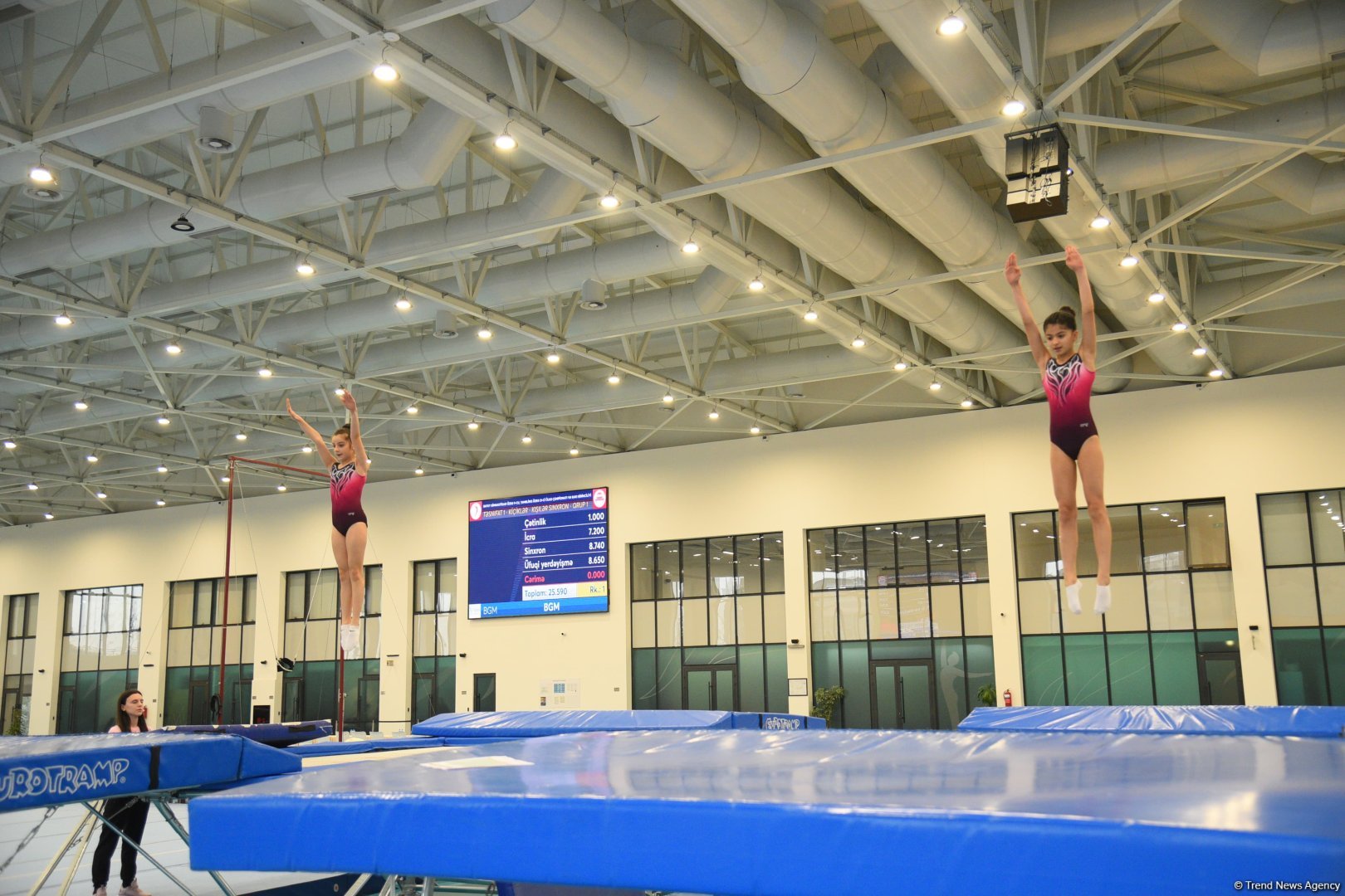 Trampoline and tumbling championship heats up in Azerbaijan's Baku (PHOTO)