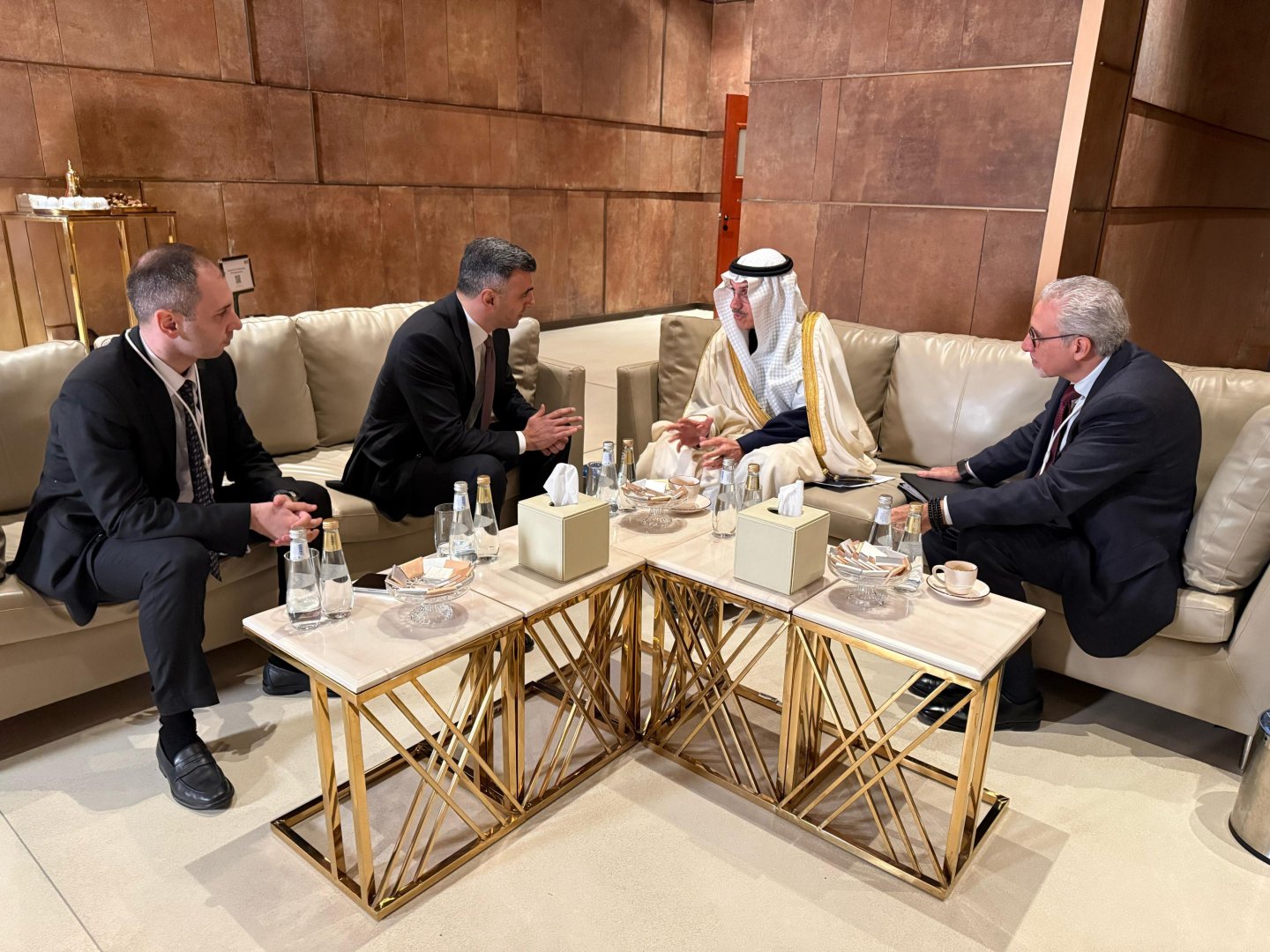 Azerbaijan's Central Bank, IsDB deepen partnership in sukuk issuance (PHOTO)