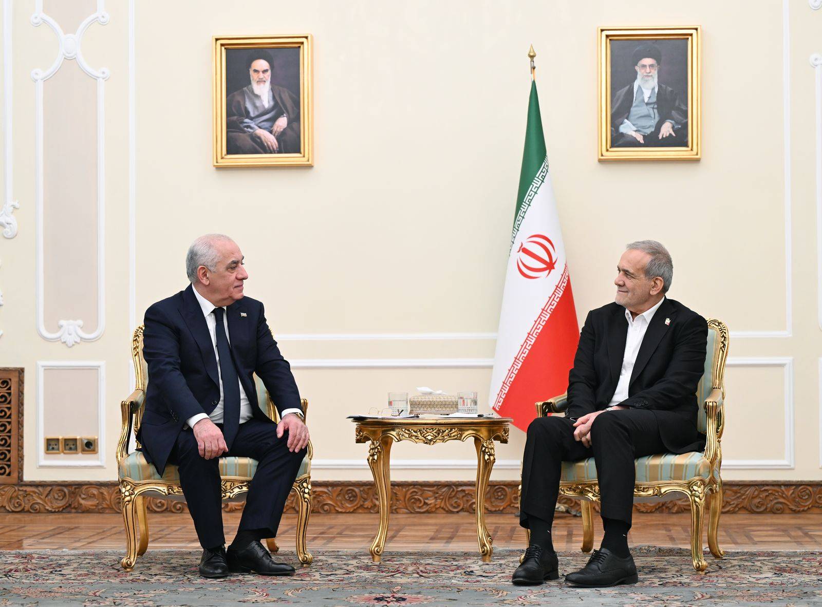 Azerbaijani PM meets with Iranian President Masoud Pezeshkian in Tehran (PHOTO)