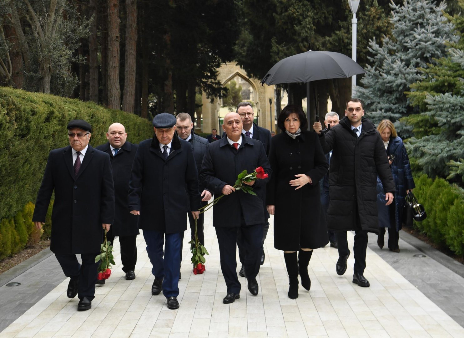 Belarusian MPs visit Alleys of Honors and Martyrs in Azerbaijan's Baku (PHOTO)