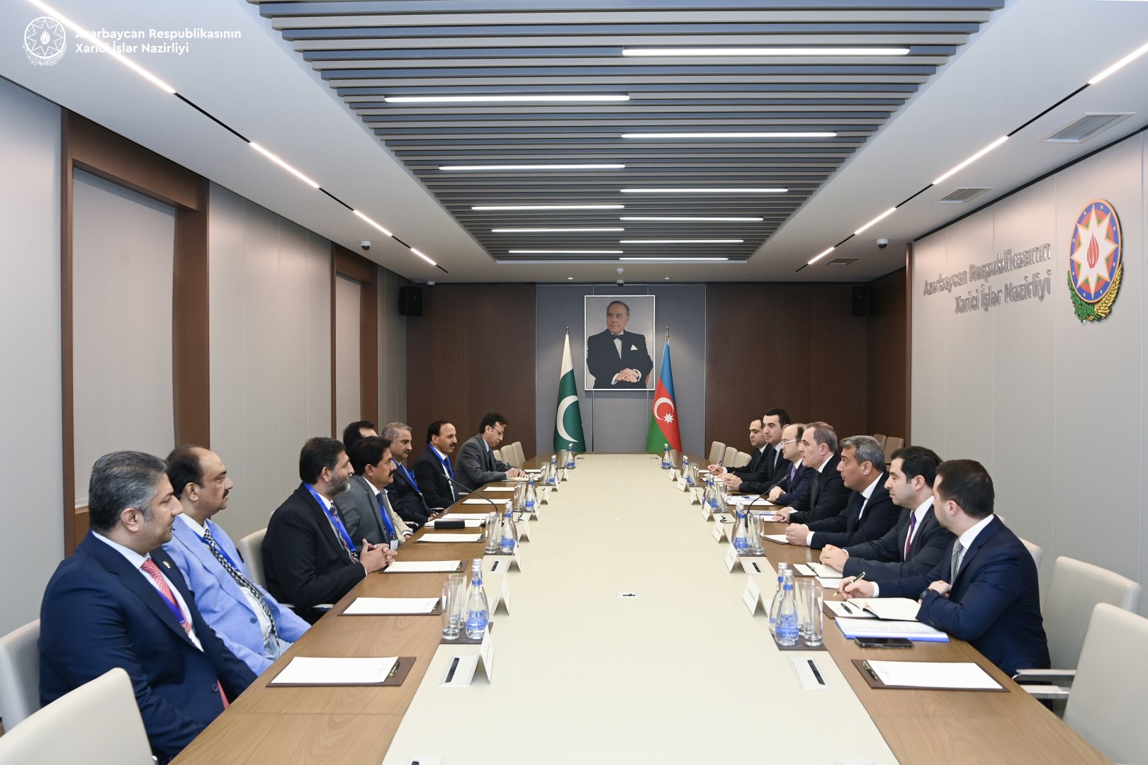 Azerbaijani FM reinforces strategic ties at talks with Pakistan's senate chairman