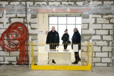 President Ilham Aliyev, First Lady Mehriban Aliyeva review ongoing construction of Hilton Garden Inn in Aghdam (PHOTO)