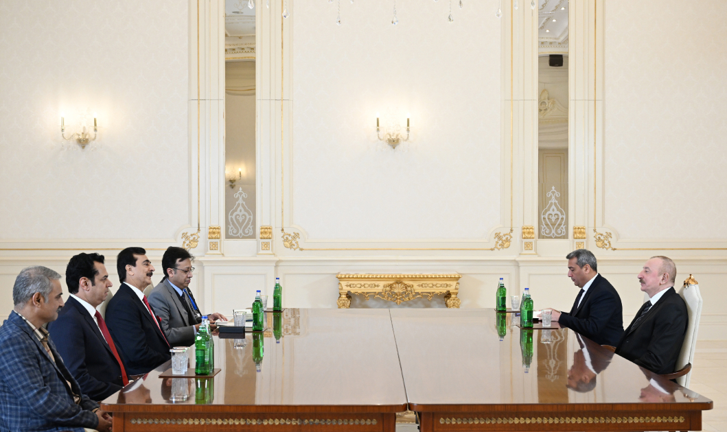 President Ilham Aliyev receives Chairman of Pakistan’s Senate (PHOTO/VIDEO)