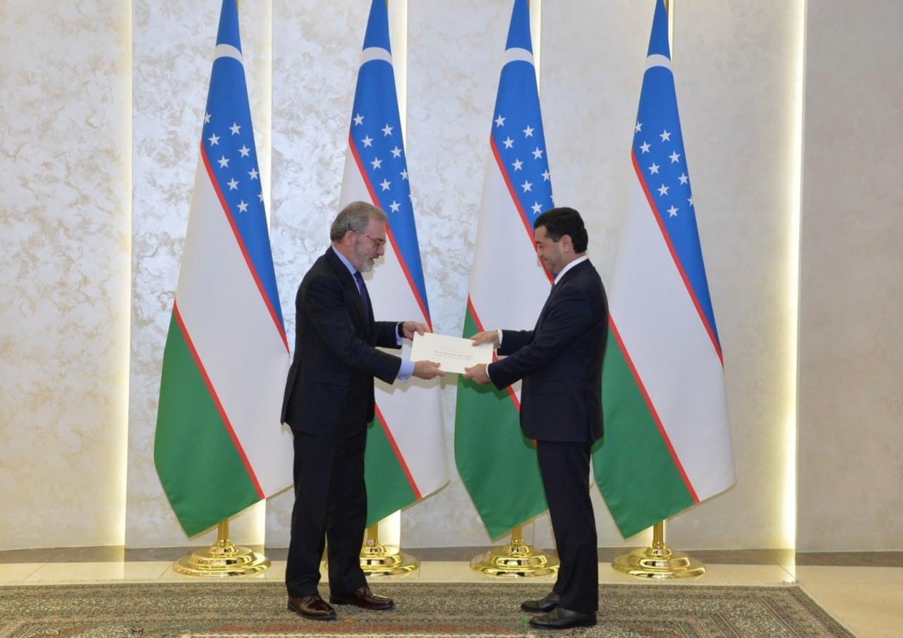Newly appointed Spanish ambassador presents credentials in Uzbekistan