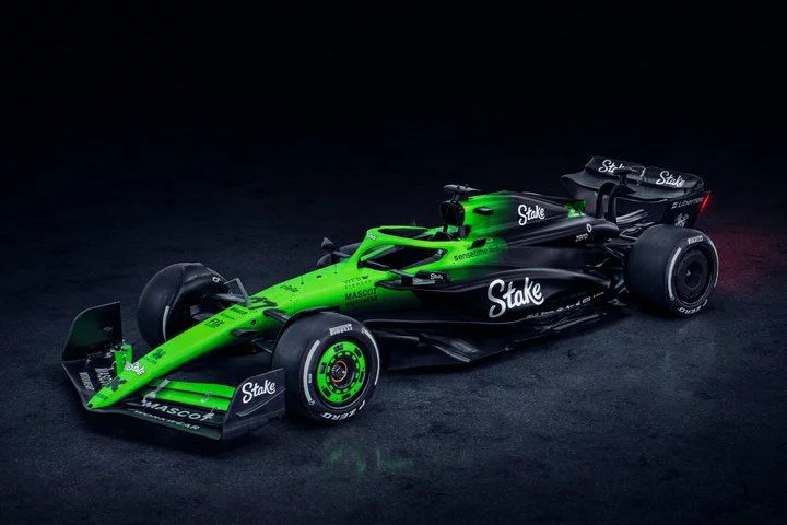 Formula 1 crews unveil latest cars for upcoming season (PHOTO)