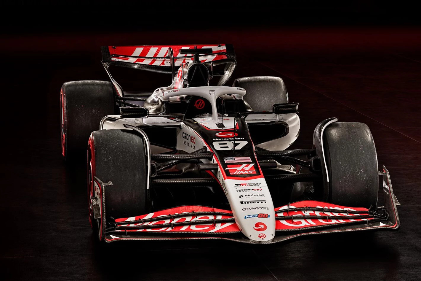 Formula 1 crews unveil latest cars for upcoming season (PHOTO)