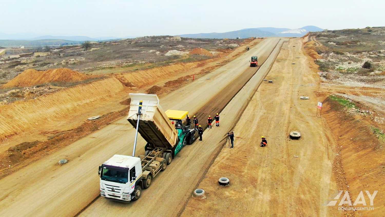 Azerbaijan accents quick, sound building of its Fuzuli city's internal roads (PHOTO/VIDEO)