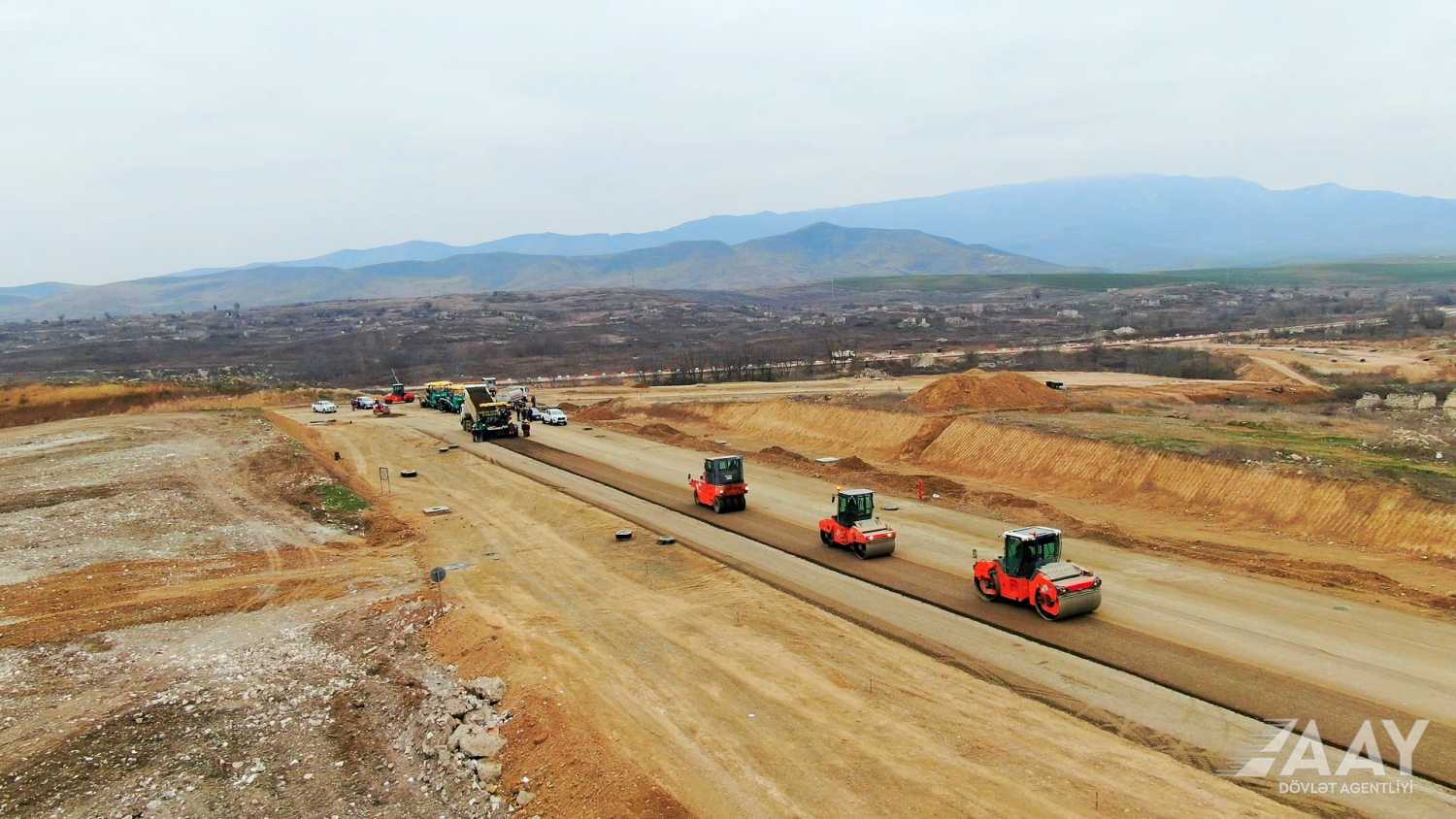Azerbaijan accents quick, sound building of its Fuzuli city's internal roads (PHOTO/VIDEO)