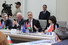Baku hosts round table of Azerbaijani-Turkish media platform (PHOTO)