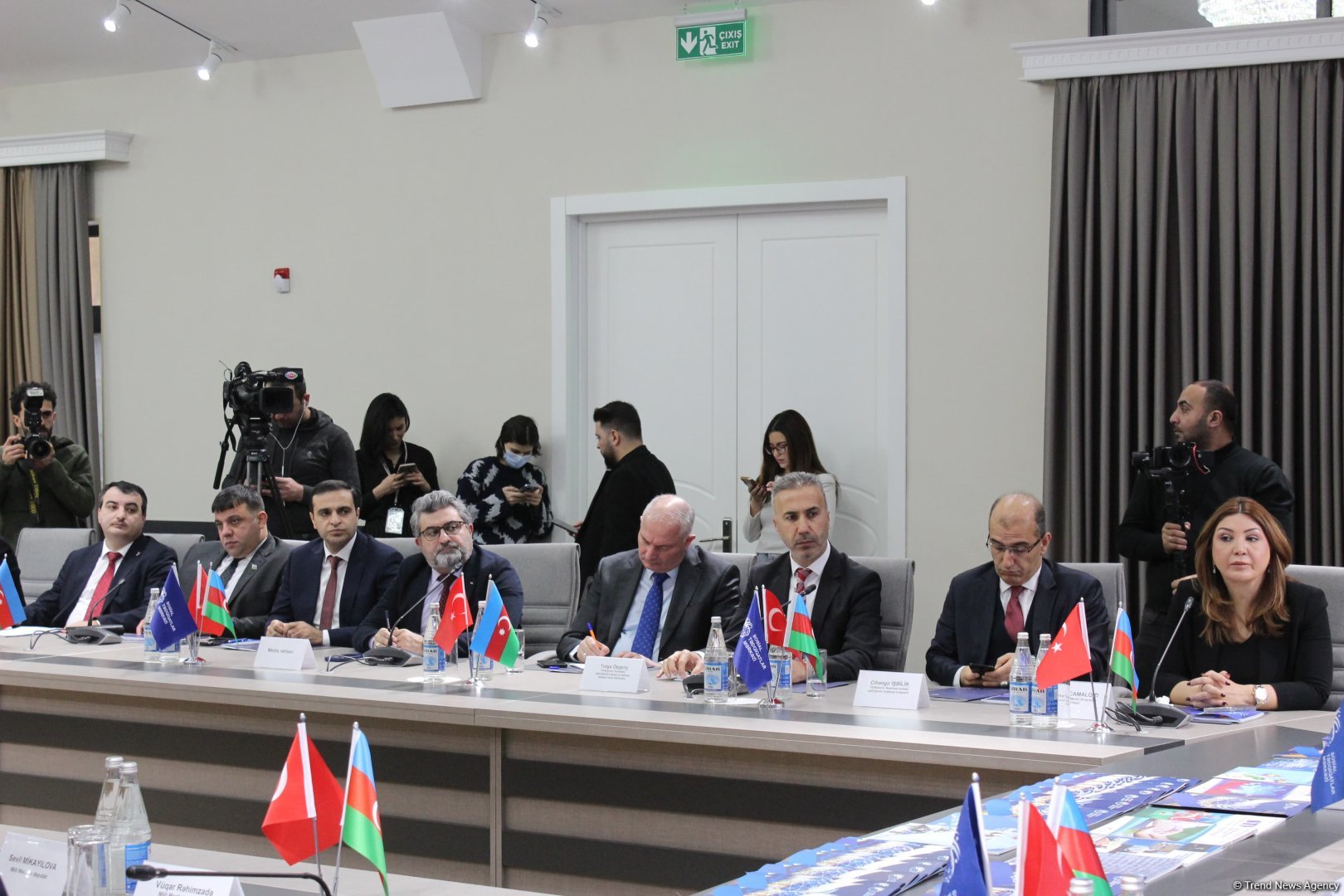 Baku hosts round table of Azerbaijani-Turkish media platform (PHOTO)