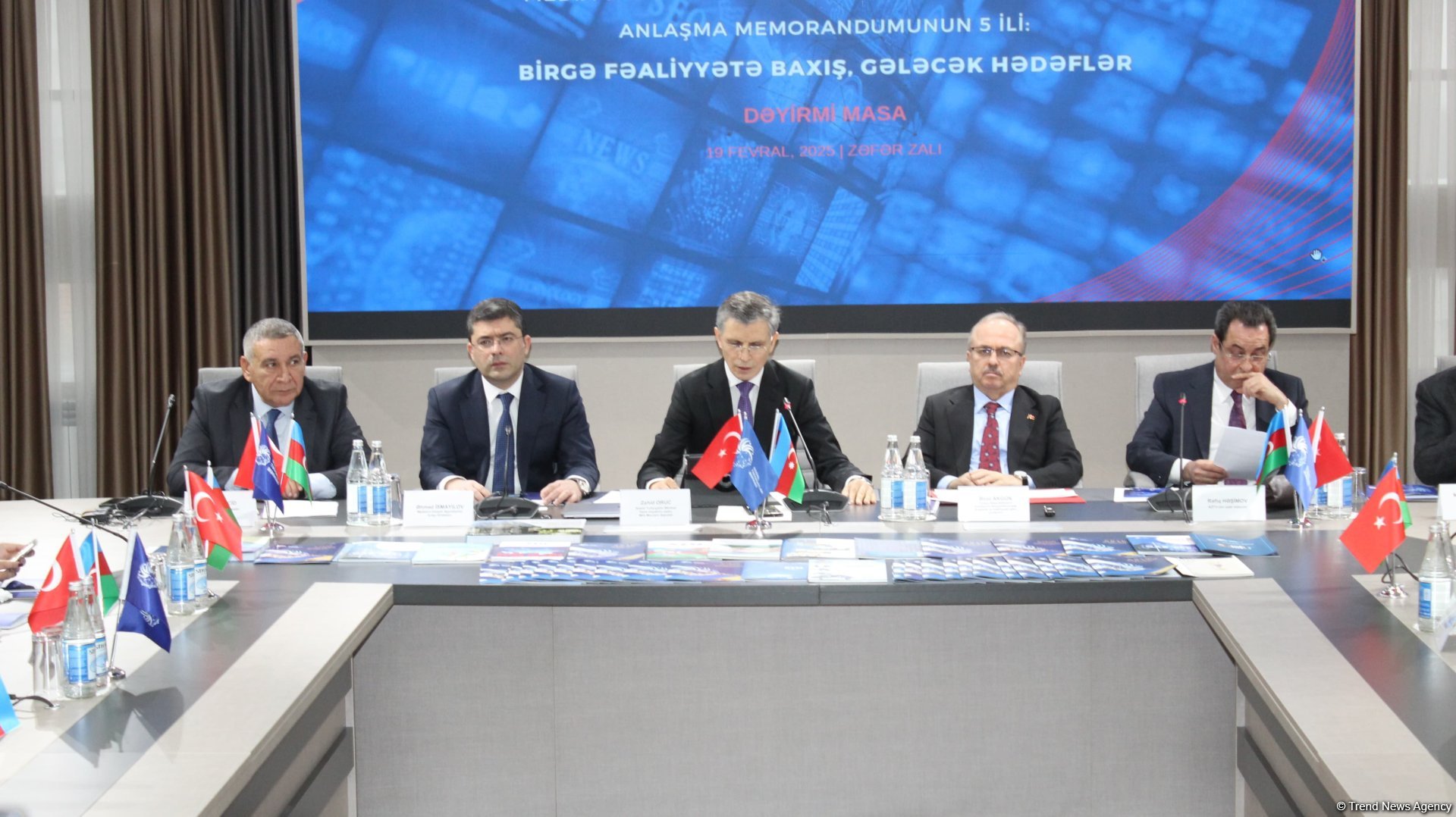 Baku hosts round table of Azerbaijani-Turkish media platform (PHOTO)