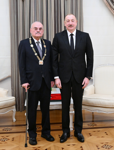 President Ilham Aliyev awards "Heydar Aliyev" Order to Artur Rasi-zade (PHOTO/VIDEO)