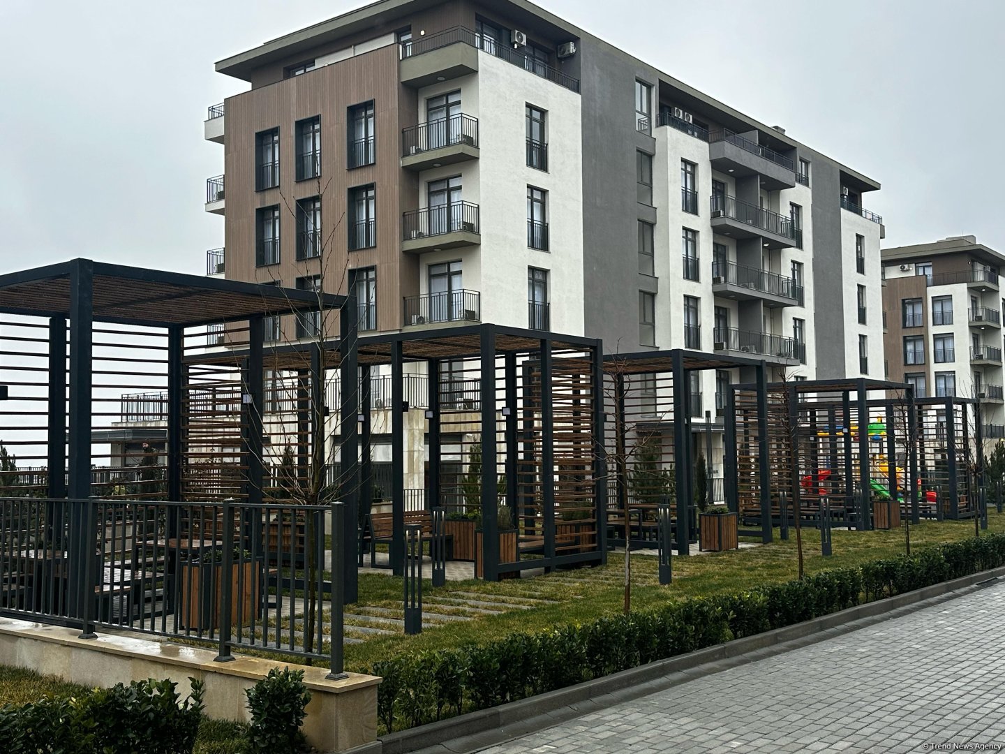 Accomplished Aghdam Residence rolls out red carpet to residents in Azerbaijan (PHOTO)