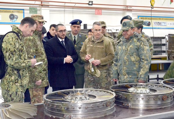 Foreign military attachés in Azerbaijan tour cutting-edge aviation repair plant (PHOTO)