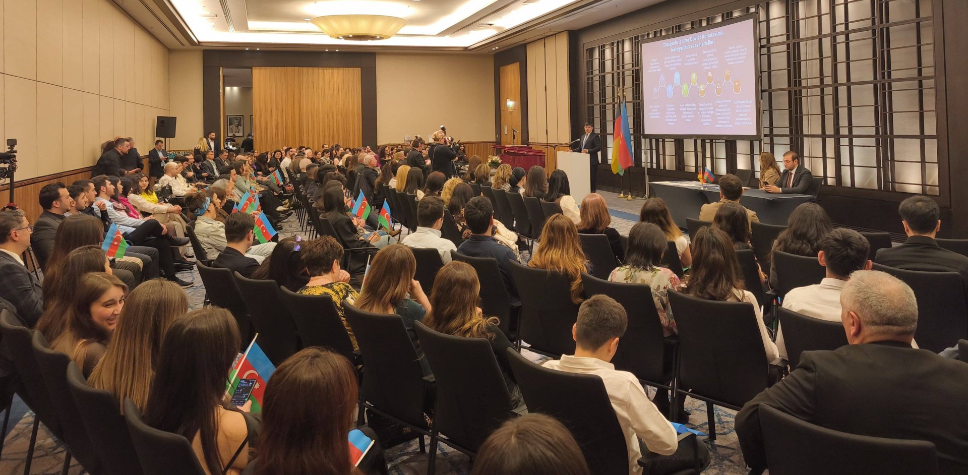 Azerbaijani diaspora holds meeting in Dusseldorf and nearby cities (PHOTO)