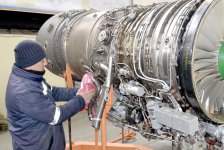Foreign military attachés in Azerbaijan tour cutting-edge aviation repair plant (PHOTO)