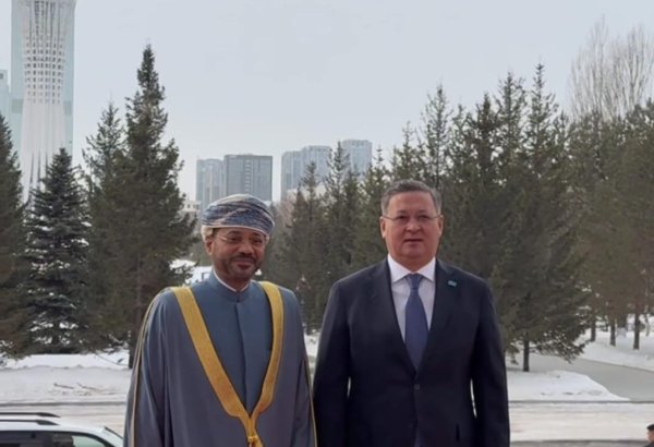 Oman’s FM arrives on official visit to Kazakhstan