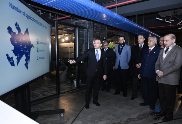 Pakistani PM inspects "ASAN xidmət" center No. 7 activities in Azerbaijan's Baku (PHOTO)