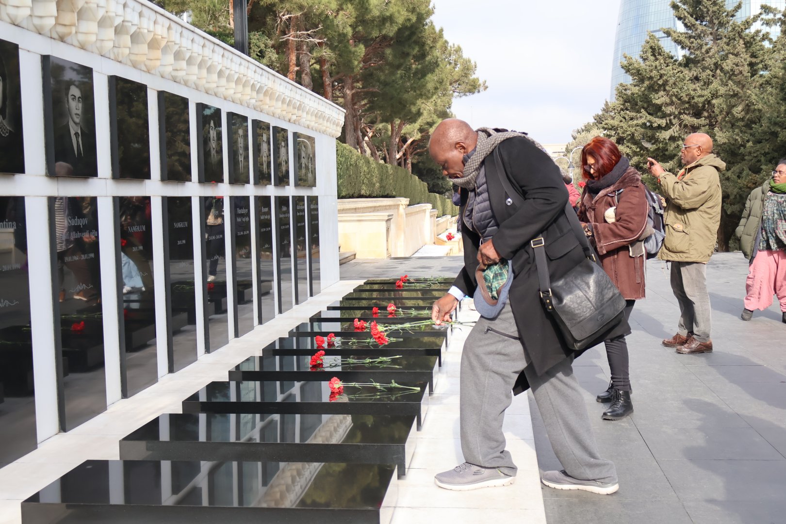 French colonial territories' media pay respects at Alley of Martyrs (PHOTO/VIDEO)