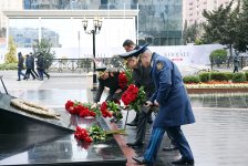 Azerbaijan Defense Ministry’s leadership visits Khojaly Genocide Memorial (PHOTO)