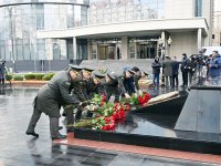 Azerbaijan Defense Ministry’s leadership visits Khojaly Genocide Memorial (PHOTO)