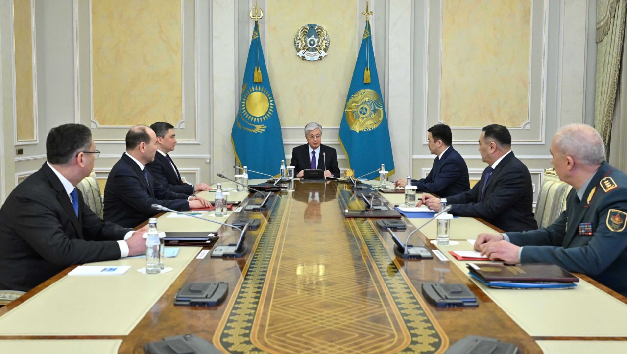 Kazakhstan rolling up sleeves to give its military facelift