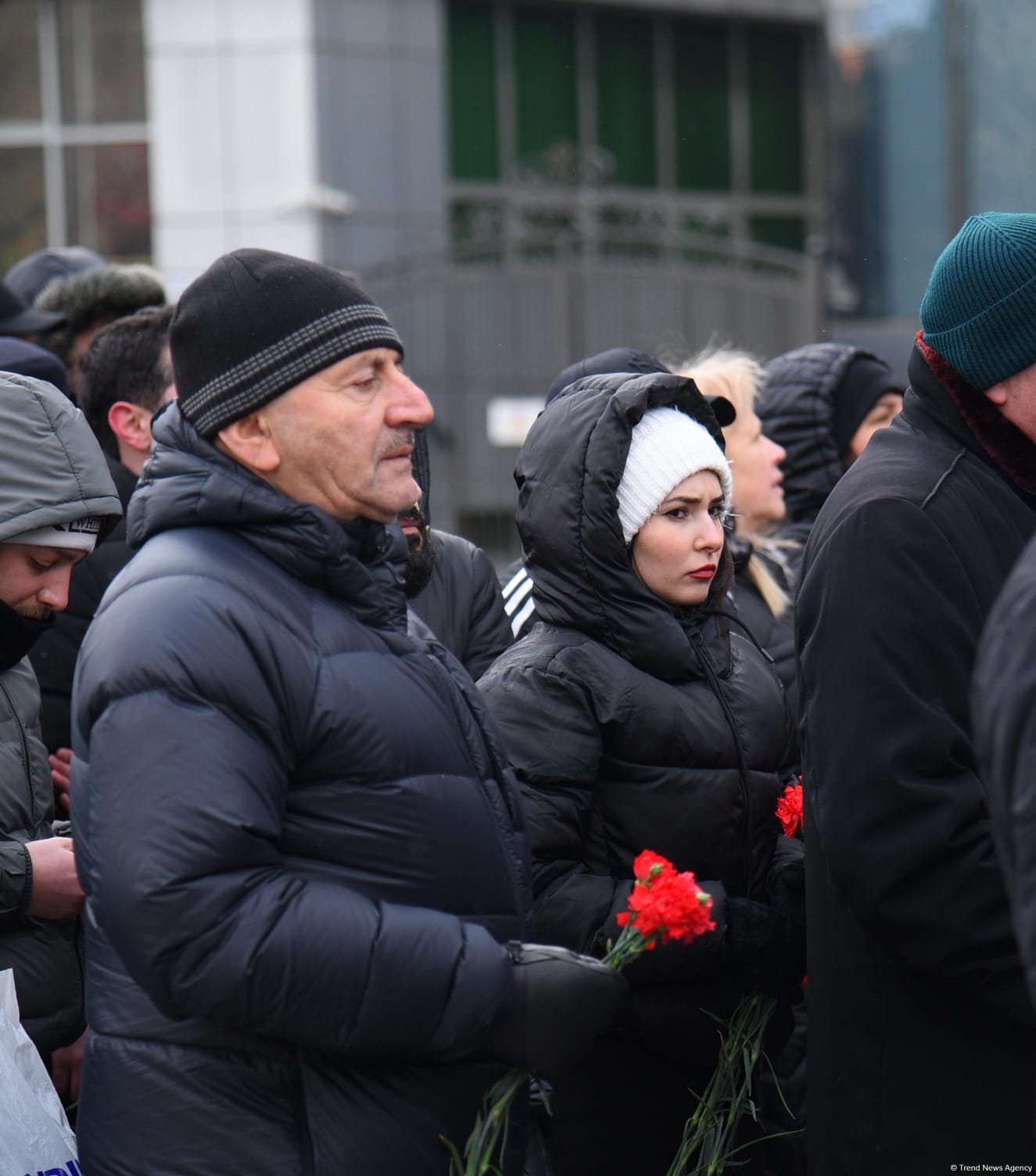 Azerbaijani people visit Khojaly genocide memorial to pay tribute to victims (PHOTO)